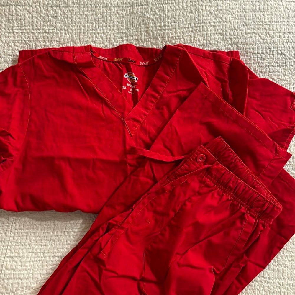 Men’s Scrub set - Red - size small